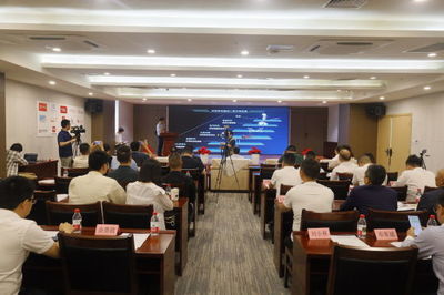 中基與重慶交通大學聯合發布21款納硅新材料，引領裝飾工程革新